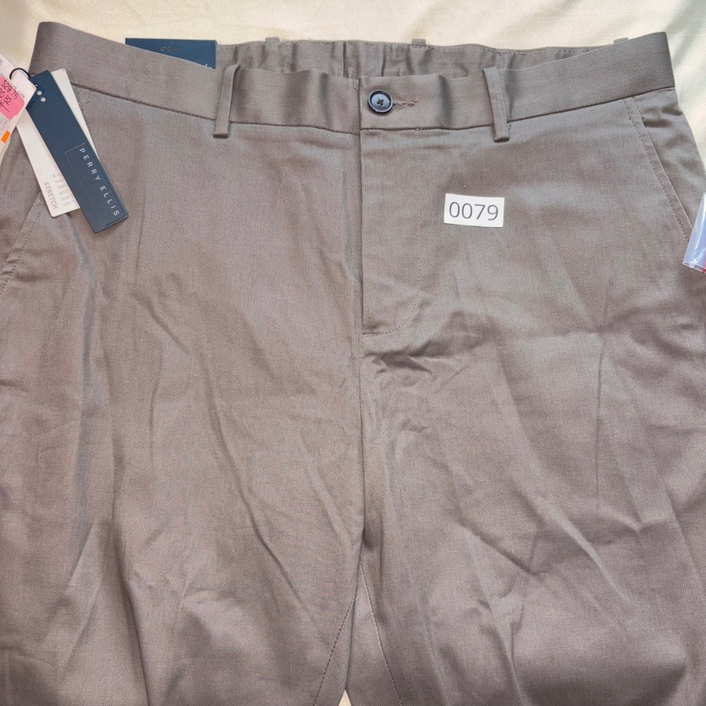 Perry Ellis Mens Stretch Chino Pants 33x32 Taupe Brown Flat Front New With Tags